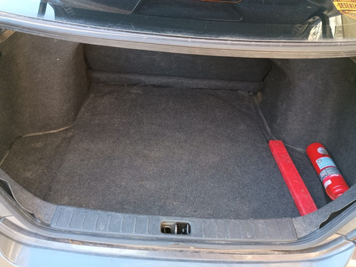 Nissan Versa 1.6 Advance At