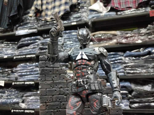 Dc Collectibles Arkham Knight, Gamestop Exclusive!! (Usado)