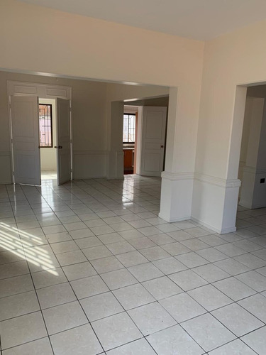 Amplia Y Remodelada Casa En Venta| Sector Parque Brasil