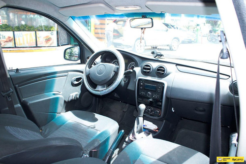Imagen 22 de 25 de Renault Logan