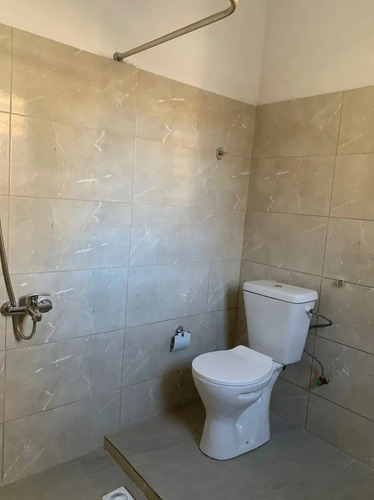 Se Alquila Casa 3 Dormitorios En Zona Cerro