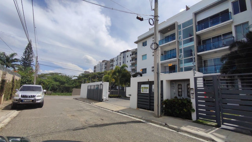 Apto Santiago, Moderno, 236m2 3hab, 4baños, 2 Parqueos Proyecto Cerrado