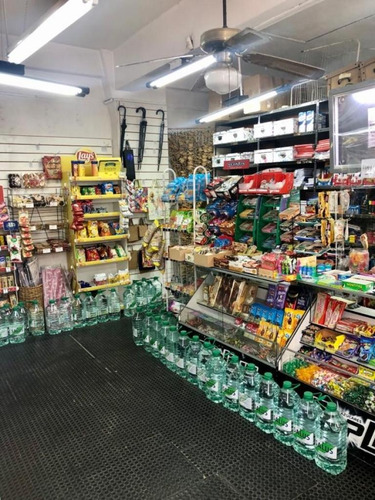 Imagen 2 de 6 de Venta De Llave, Importante Kiosco En Lo Mejor De Pocitos