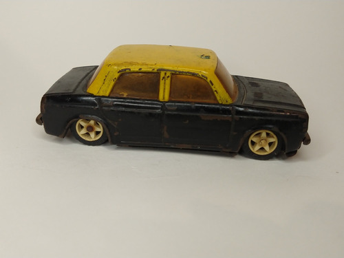 Auto Antiguo Fiat 128 Taxi Marca Cocco 