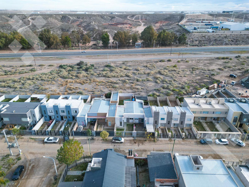 Venta Casa 2 Dormitorios Bº Perticone Centenario