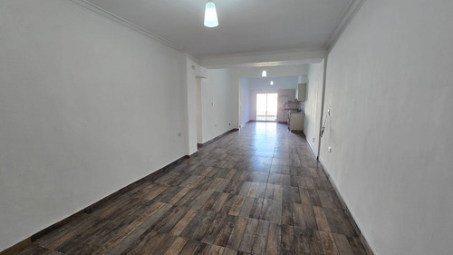 Casa Tres Habitaciones Fondo Alquiler Ituzaingo Norte