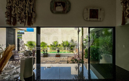 Casa De Una Planta En Venta En Mérida Modelo Deco En Privada Canaria, Conkal