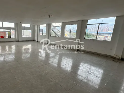 Local En Arriendo En Mayoritaria. Cod A775889