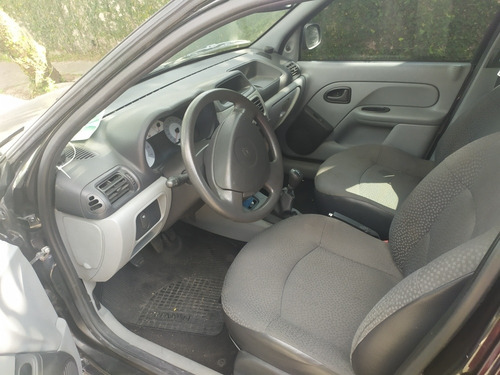 Renault Clio 2011 1.0 16v Campus Hi-flex 5p