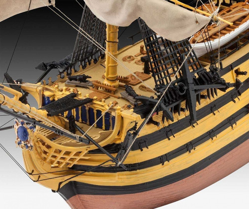 Revell 05767 Hms Victory Battle Of Trafalgar 1/225 269 Peças