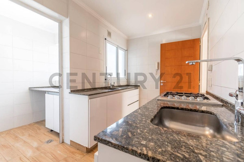 Venta Departamento 3 Ambientes Con Balcon En Once Apto Credito