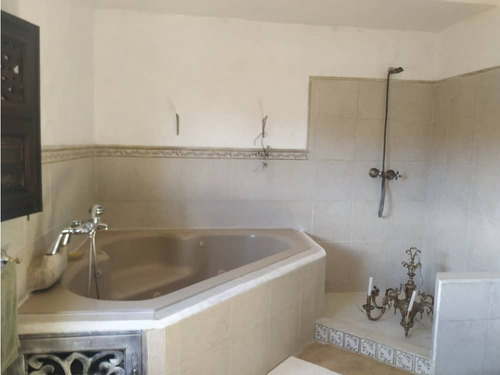 Casa En Venta De Estilo Español La Suiza San Antonio