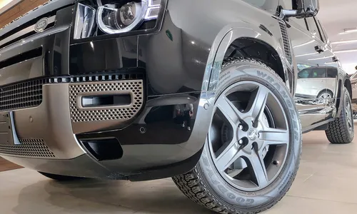 Land Rover Defender 110 Se P400 2024