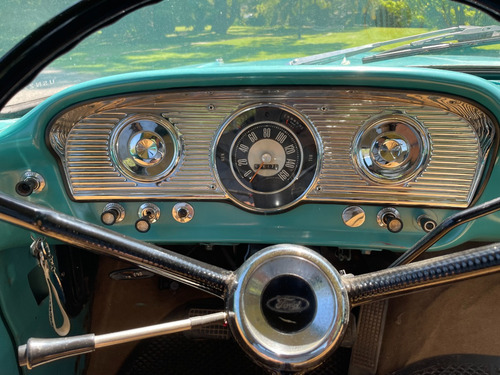 Ford F100 1963 V8