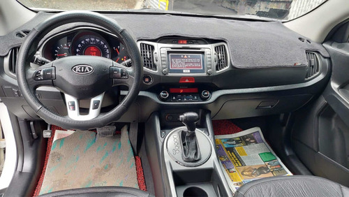Imagen 6 de 12 de Kia Sportage Versión Full Diésel