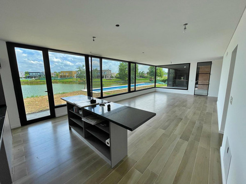 Increible Casa Ladrillo A La Vista - El Cantón, Norte