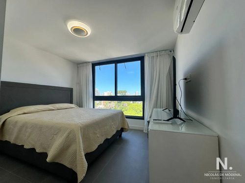 Venta De Apartamento De 2 Dormitorios En Edificio View I