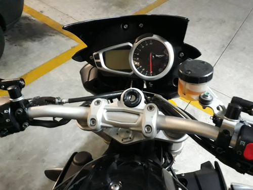 Triumph Speed Triple 1050i