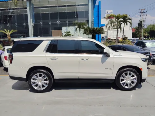 Chevrolet Tahoe 5p High Country V8/6.2 Aut
