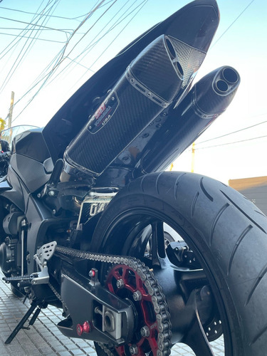 Yamaha R1