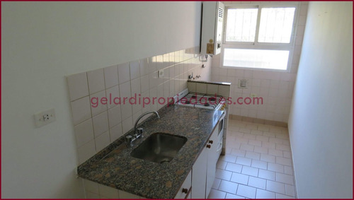 Imagen 6 de 11 de Departamento Venta Dos Dormitorios Balcón Upcn Bahia Blanca