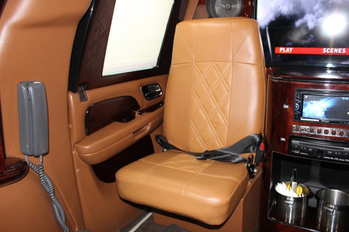 Imagen 13 de 14 de Cadillac-escalade-bellovan Grand Magnate Limo Nivel Iii +