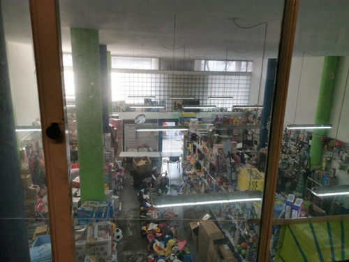 Local Comercial En Zona Mayorista