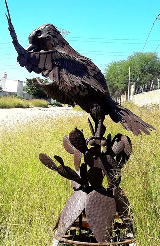Impresionante Escultura Gigante Aguila Porfiriana En Metal. | Envío gratis