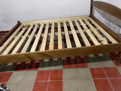  Cama  De 2 Plaza Y Media, Desarmada. Se Rebaja Precio