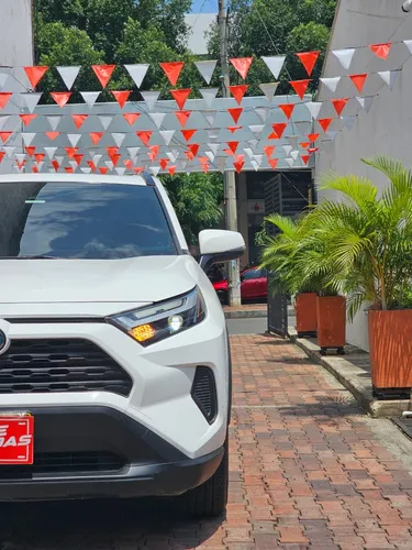 Toyota RAV4 2.5 Xle Hev 4X4 Cvt