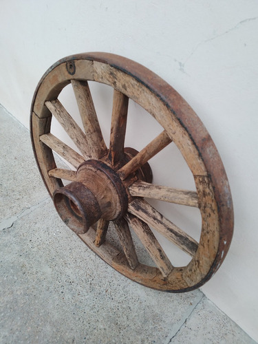 Antigua Rueda De Carro De Colono Ruso Chica 76 Cm (Usado)