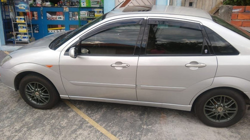 Ford Focus Ghia 2.0