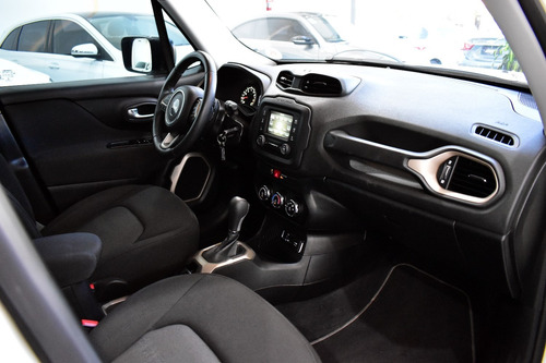 Imagen 14 de 15 de Jeep Renegade 1.8 Sport Plus Aut - Car Cash
