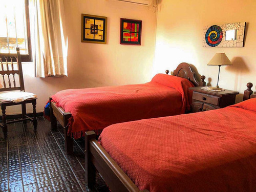 Hermosa Casa De 3 Dormitorios En Zona Norte, Excelente Ubicación