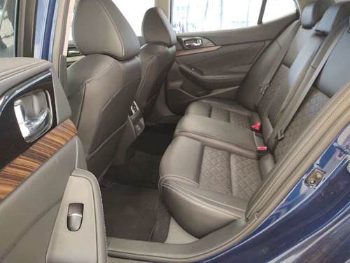 Imagen 10 de 15 de Nissan Maxima 2018 3.5 Exclusive Cvt