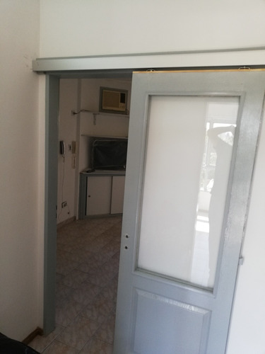 Imagen 2 de 8 de Alquiler / Venta . Ideal Estudiantes -prof Ofic- Depto - L De Zamora Centro!!!!!