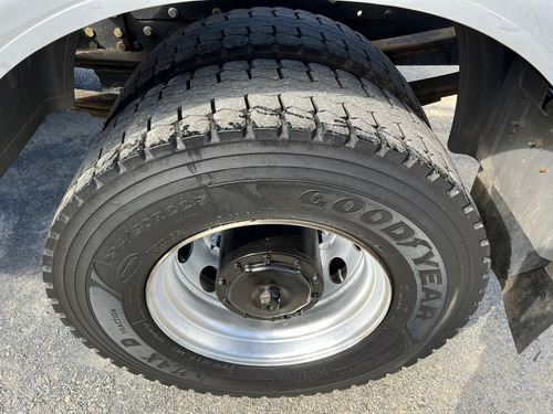 Imagem 13 de 15 de Mercedes-benz Atron 1635 4x2 2020