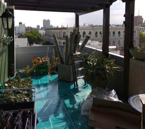 Vendo Excelente Penthouse, 1 Dormitorio Y Gran Terraza Con Parrillero, Acepta Banco, Parque Rodó.