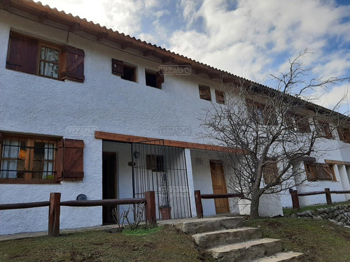 Imagen 2 de 23 de Departamento Duplex En Venta Ubicado En Jardín Botánico, Bariloche, Patagonia