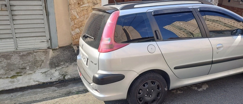 Imagem 3 de 9 de Peugeot 206 Sw 2007 1.6 16v Feline Flex 5p