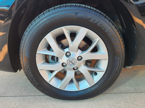 Imagem 5 de 6 de Nissan Versa Sedan 1.6 16v 4p Sv Flex Xtronic Automático Cvt