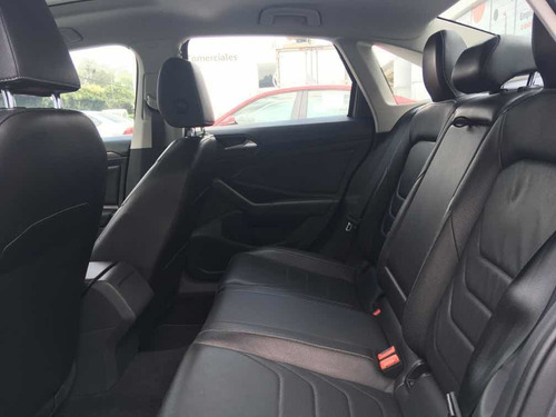 Imagen 11 de 12 de Volkswagen Jetta 2019 1.4 T Fsi Highline Tiptronic