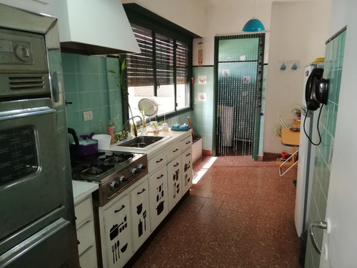 Imagen 4 de 11 de Departamento De 3 Ambientes/ Frente A La Estación De Ramos Mejía