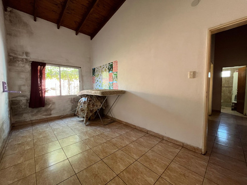 Casa En Ph-venta. Dos Dormitorios- Saladillo.