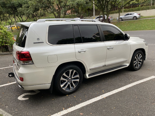 Toyota Land Cruiser 4.5 Imperial Fl Lc200 Diésel
