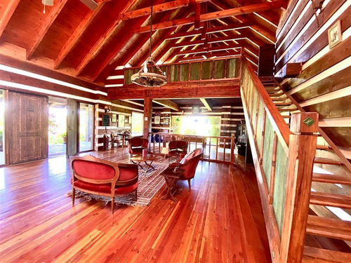 Casa En Arriendo De 5 Dorm. En Puchuncaví