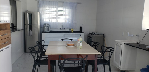 Imagem 12 de 23 de Linda Casa Praia : 5 Suites, Piscina, Excelente Localização , P/ Investidor