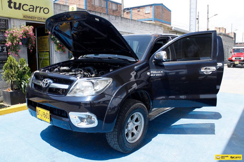 Imagen 8 de 25 de Toyota Hilux Doble Cabina