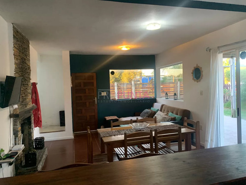 Casa En Manantiales, Balneario Buenos Aires