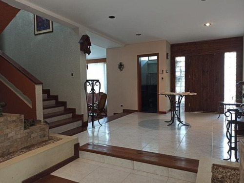 Imagen 3 de 19 de Casa En Venta En Urb. Colinas De Guataparo Valencia Cod: Lemc-401